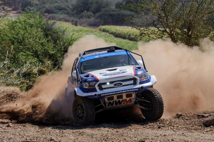  Ford Ranger Dakar 2016 года  (фото 21 из 30)